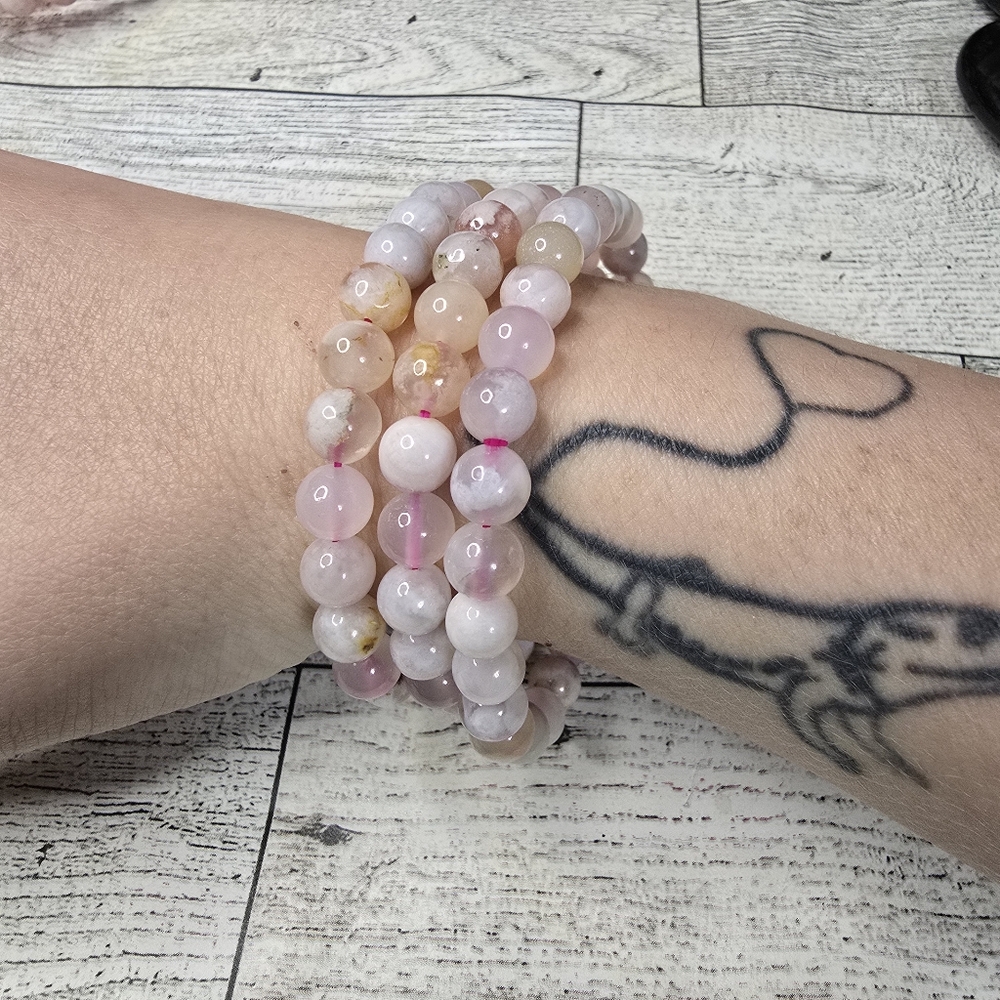 Flower Agate Crystal Bracelet - Picture 4 of 5